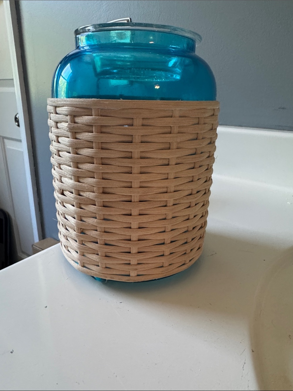 Scentsy Blue Glass and Woven Rattan Wax melt